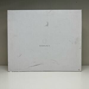 Versace | Shoe Box/1 Dust Bags | White | W13.75 x H11.25 x D5 in